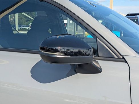 Used 2025 Honda HR-V Sport image 11