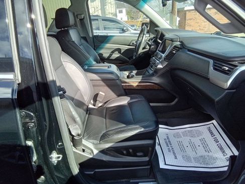 Used 2015 Chevrolet Tahoe LT image 3