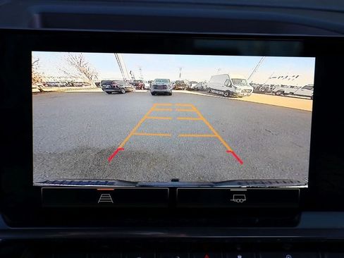 Used 2024 GMC Sierra 1500 Elevation image 17