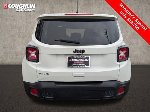 Used 2023 Jeep Renegade Latitude image 6