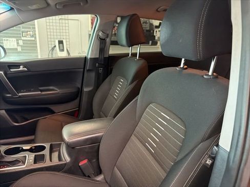 Used 2021 Kia Sportage LX w/ LX Fwd Popular Package image 14