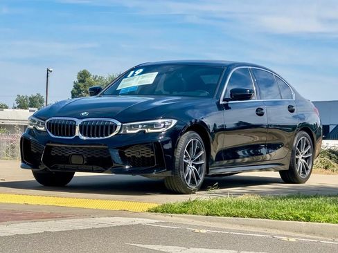 Used 2019 BMW 330i Sedan w/ Convenience Package RWD image 3