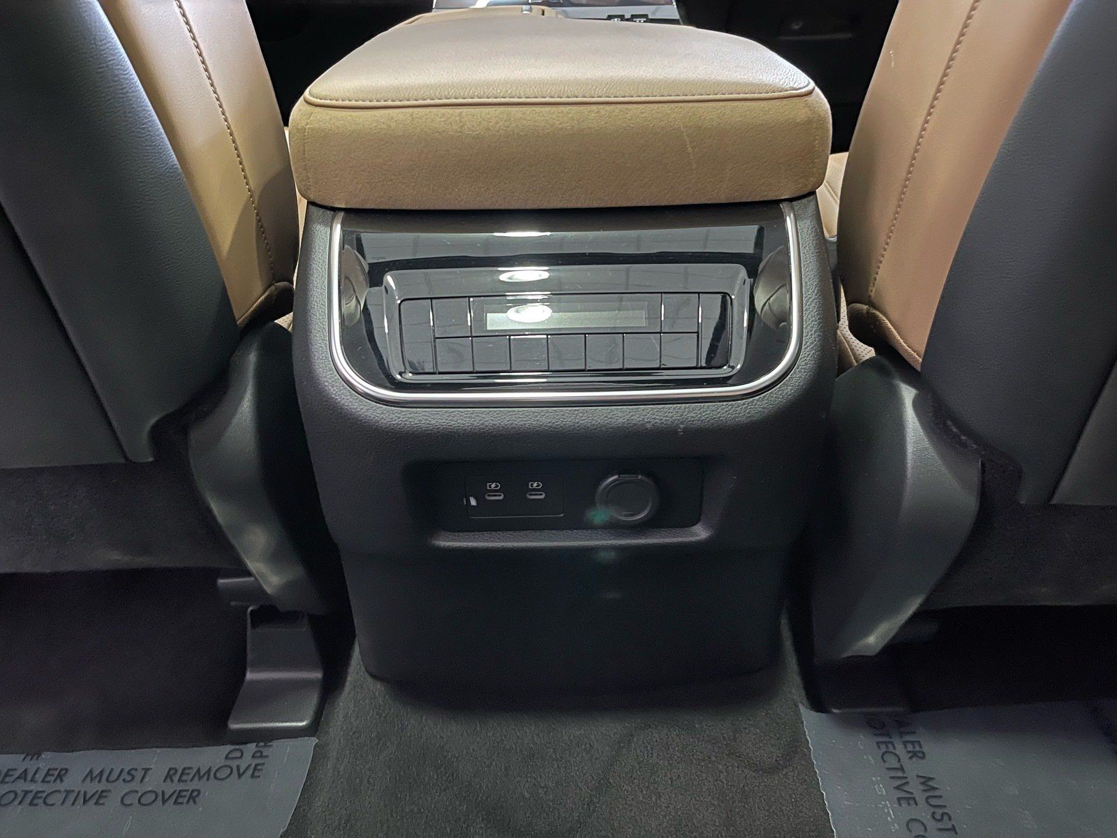 Used 2025 INFINITI QX80 Sensory AWD/4WD image 31