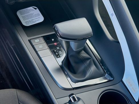 New 2026 Hyundai Elantra Sport FWD image 13