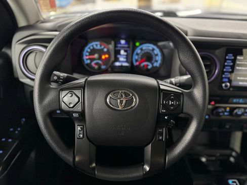Used 2021 Toyota Tacoma SR AWD/4WD image 21
