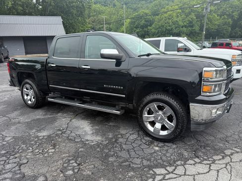 Used 2015 Chevrolet Silverado 1500 LTZ w/ LTZ Plus Package AWD/4WD image 3