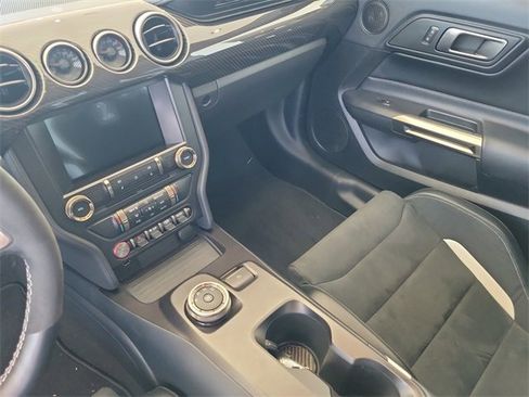 Used 2020 Ford Mustang Shelby GT500 w/ Carbon Fiber Track Pack image 20