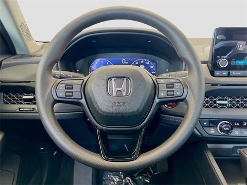 New 2025 Honda Accord SE image 18