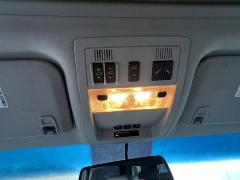 Used 2009 GMC Yukon SLT w/ Suspension Package, Autoride image 18