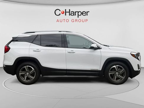 Used 2021 GMC Terrain SLT FWD image 2
