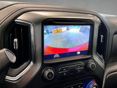 Used 2021 Chevrolet Silverado 1500 LT AWD/4WD image 15