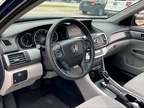Used 2013 Honda Accord LX image 18
