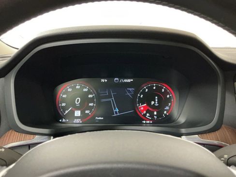 Used 2022 Volvo S60 B5 Inscription image 10