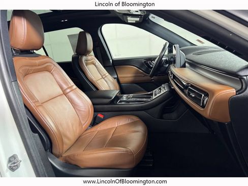 Used 2023 Lincoln Aviator Grand Touring w/ Elements Package Plus AWD/4WD image 13