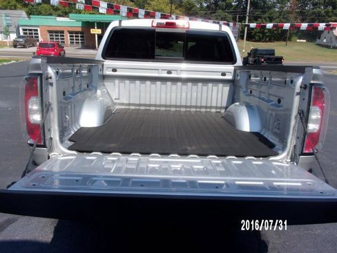Used 2020 GMC Canyon SLE w/ SLE Convenience Package AWD/4WD image 9