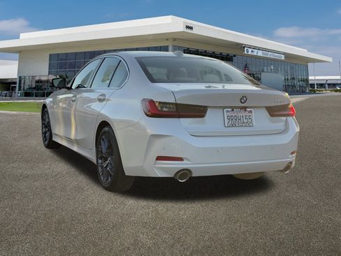 Used 2025 BMW 330i 330i w/ Premium Package image 4