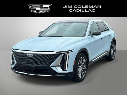 Certified 2024 Cadillac Lyriq Luxury w/ LPO, Floor Liner Package AWD/4WD image 1