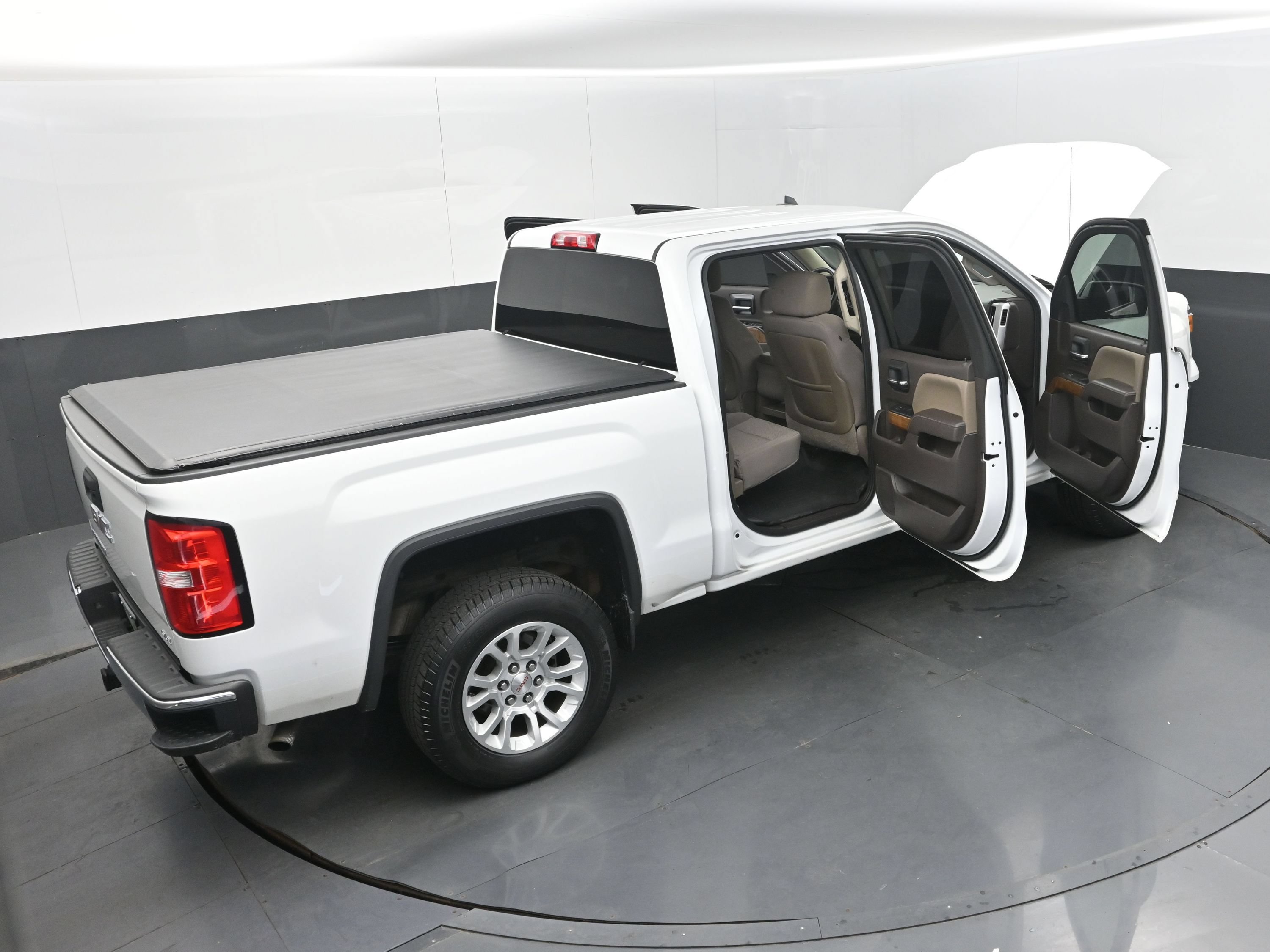 Used 2015 GMC Sierra 1500 SLE w/ SLE Value Package AWD/4WD image 44