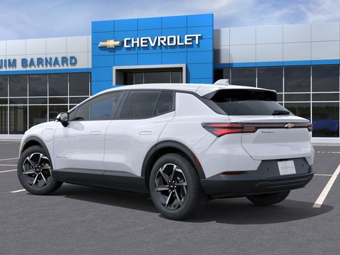 New 2026 Chevrolet Equinox EV LT image 3