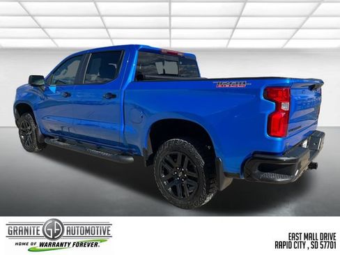 Used 2025 Chevrolet Silverado 1500 LT Trail Boss w/ LT Trail Boss Premium Package AWD/4WD image 4