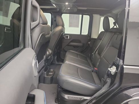 Used 2024 Jeep Wrangler High Altitude image 10
