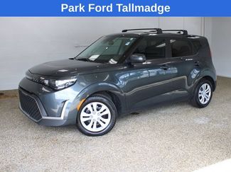 Used 2023 Kia Soul LX FWD video 1