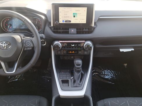 New 2025 Toyota RAV4 XLE image 17