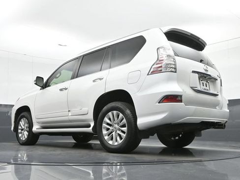Used 2019 Lexus GX 460 Premium w/ Premium Package AWD/4WD image 36