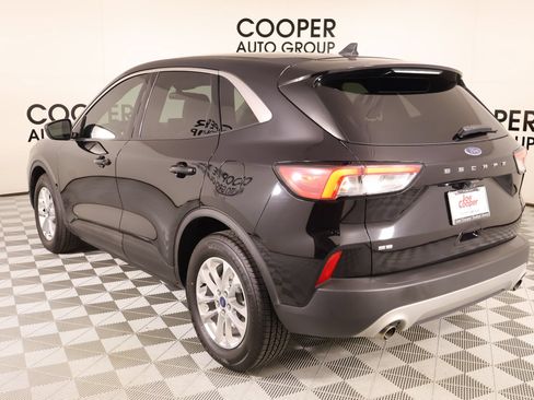 Used 2022 Ford Escape SE FWD image 21
