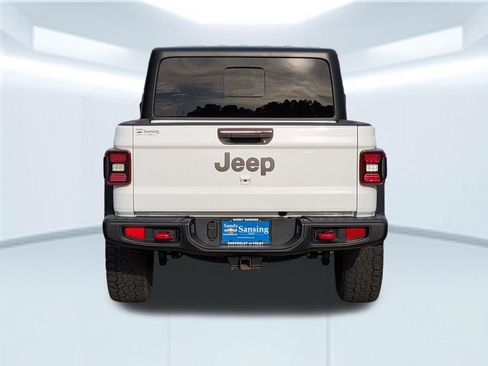 Used 2025 Jeep Gladiator Rubicon w/ Convenience Group AWD/4WD image 5