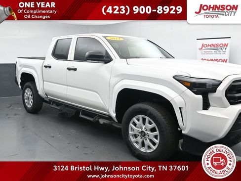 Used 2024 Toyota Tacoma SR AWD/4WD image 1