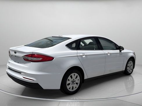 Used 2020 Ford Fusion S FWD image 3