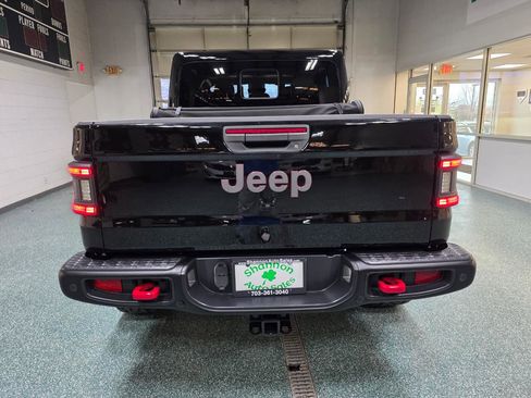 Used 2020 Jeep Gladiator Rubicon image 9