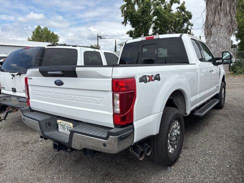 Used 2020 Ford F350 Lariat w/ Chrome Package AWD/4WD image 4