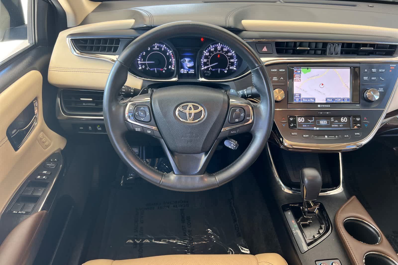 Used 2013 Toyota Avalon Limited w/ Technology Pkg FWD image 15