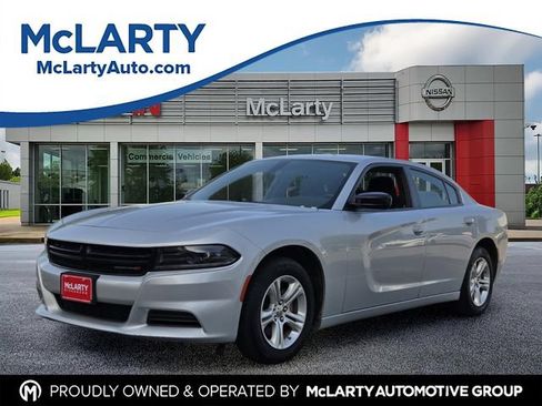 Used 2023 Dodge Charger SXT RWD image 1
