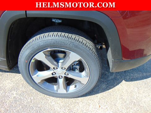 New 2026 Jeep Grand Cherokee Limited AWD/4WD image 18