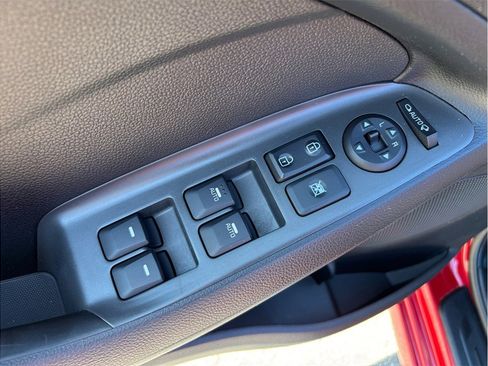 Used 2017 Kia Forte SX image 19