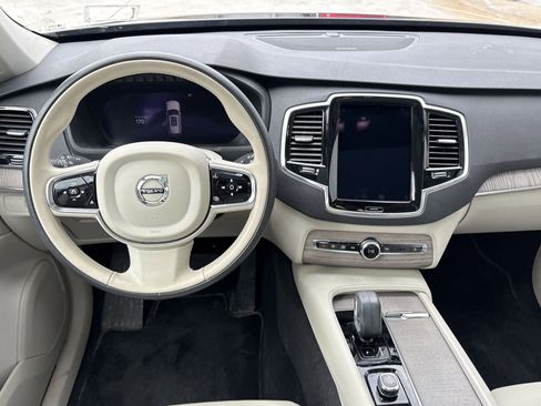 Certified 2024 Volvo XC90 B6 Plus w/ Protection Package Premier image 28