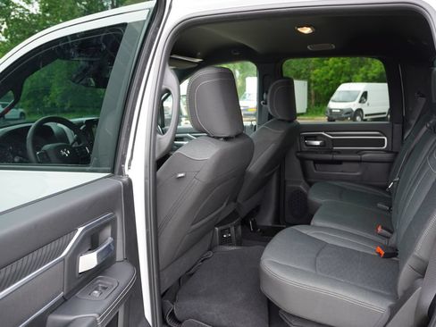 Certified 2026 RAM 2500 Big Horn AWD/4WD image 17