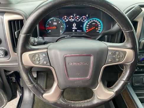 Used 2018 GMC Sierra 2500 Denali w/ Snow Plow Prep Package image 10