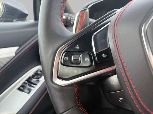 Used 2024 Chevrolet Corvette Stingray Premium Cpe w/ Z51 Performance Package image 18