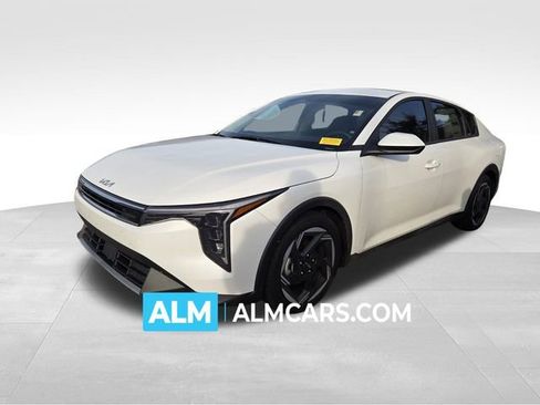 Used 2025 Kia K4 EX image 1