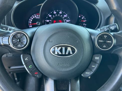 Used 2019 Kia Soul + FWD image 24