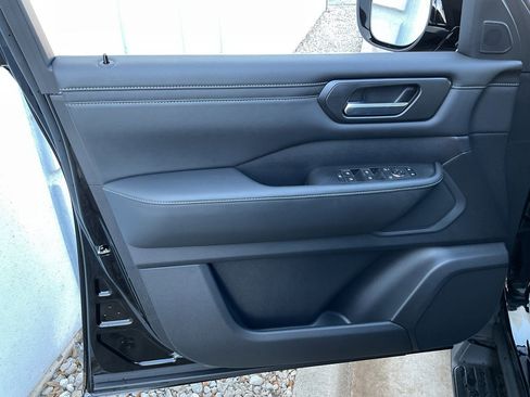 New 2026 Nissan Armada SV image 11