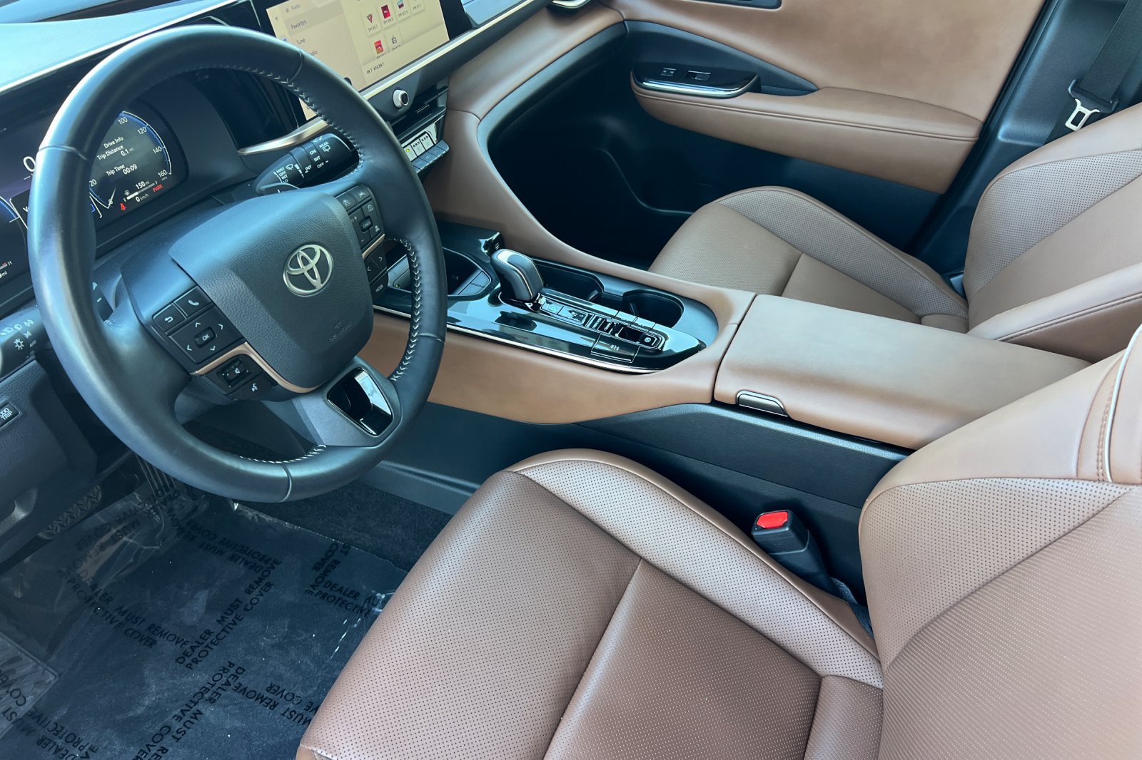 Certified 2025 Toyota Crown Signia AWD/4WD image 10