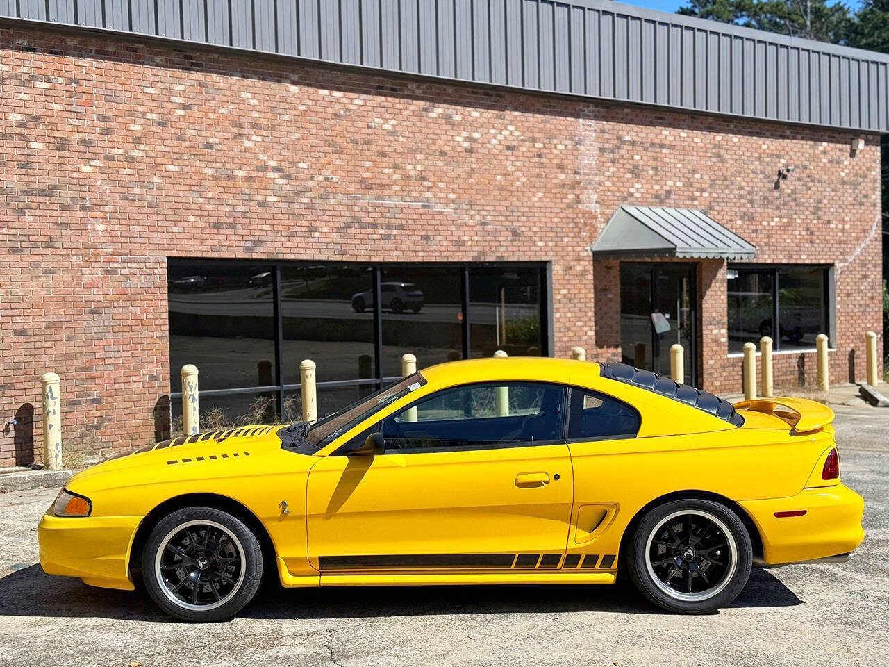 Used 1998 Ford Mustang Cobra RWD image 8