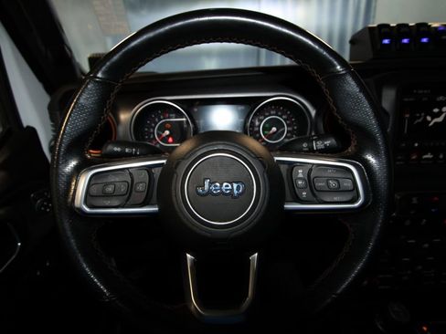 Used 2021 Jeep Gladiator Mojave AWD/4WD image 11
