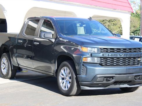 Used 2021 Chevrolet Silverado 1500 Custom image 4