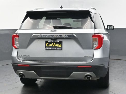 Used 2023 Ford Explorer Limited AWD/4WD image 6